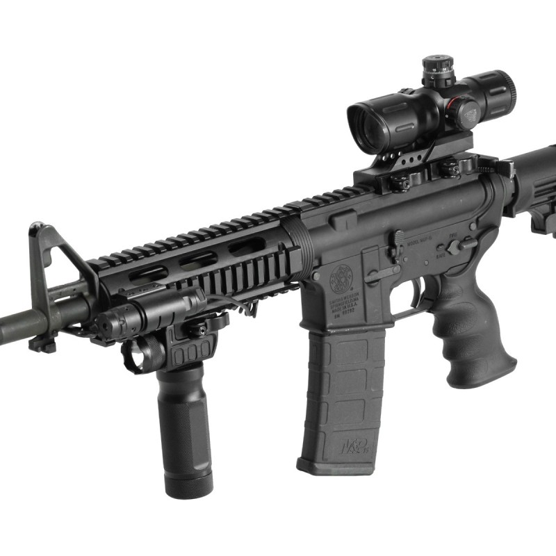 UTG PRO AR15 Carbine-length Drop-in Quad Rail Handguard, Extended Top Rail