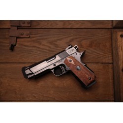 Cabot Gun Gentleman's Carry 1911 Style .45 ACP mancina
