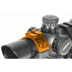 UTG ONE SLOT PICATINNY D.30MM